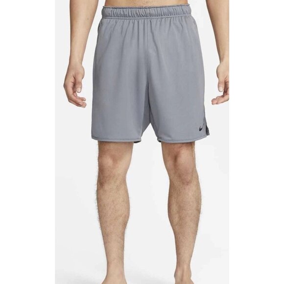 NIKE Totality Men’s Dri-FIT 7" Shorts Smoke Grey New With Tags Standard Fit XL N - Picture 1 of 8